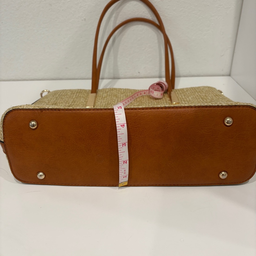Atrie Tote - Picture 7 of 12